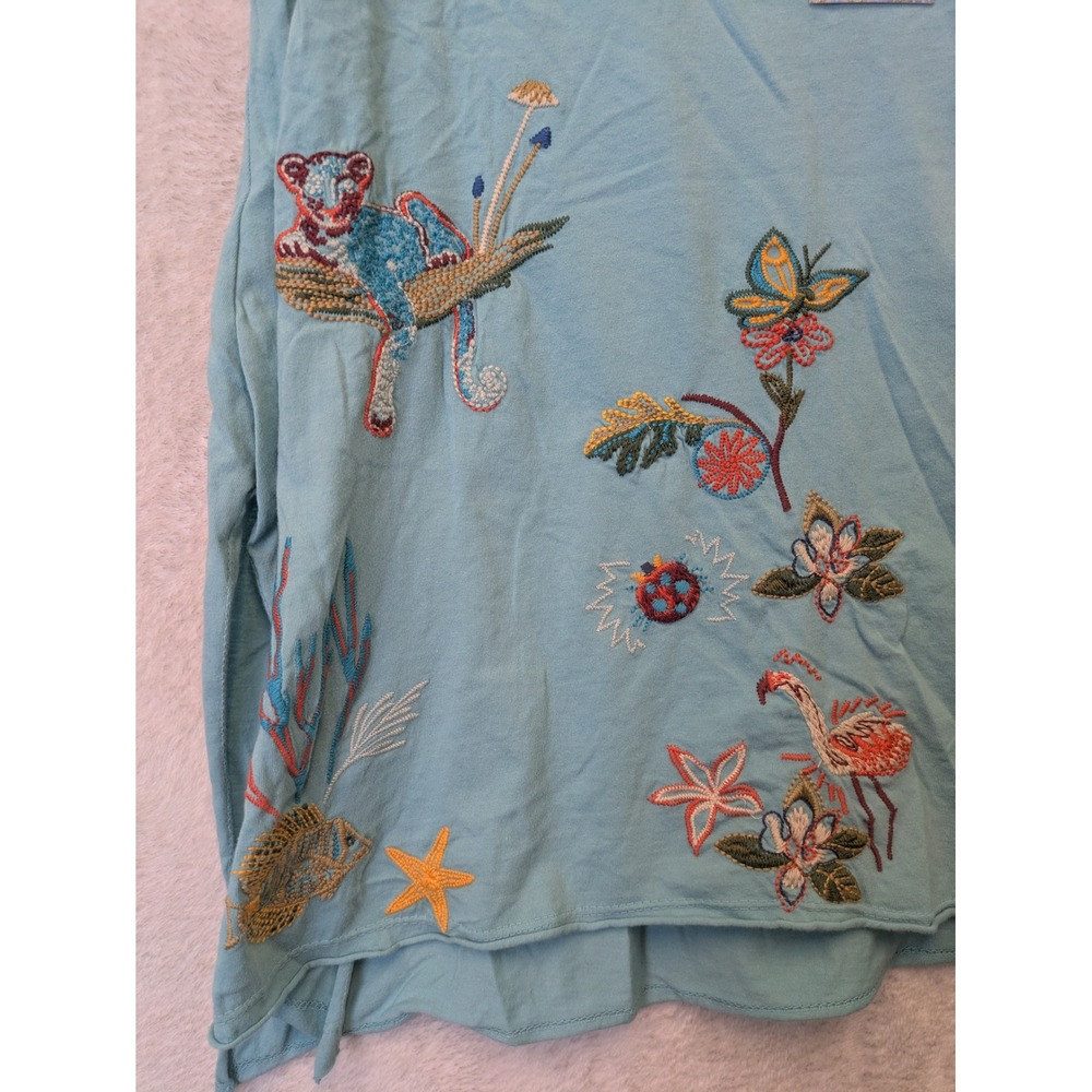 NEW Johnny Was Relaxed Drape Tee Women's XS Blue Embroidered Butterfly - Picture 2 of 13